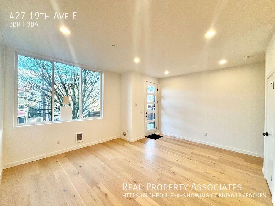 427 19th Ave E - Photo 3 of 30