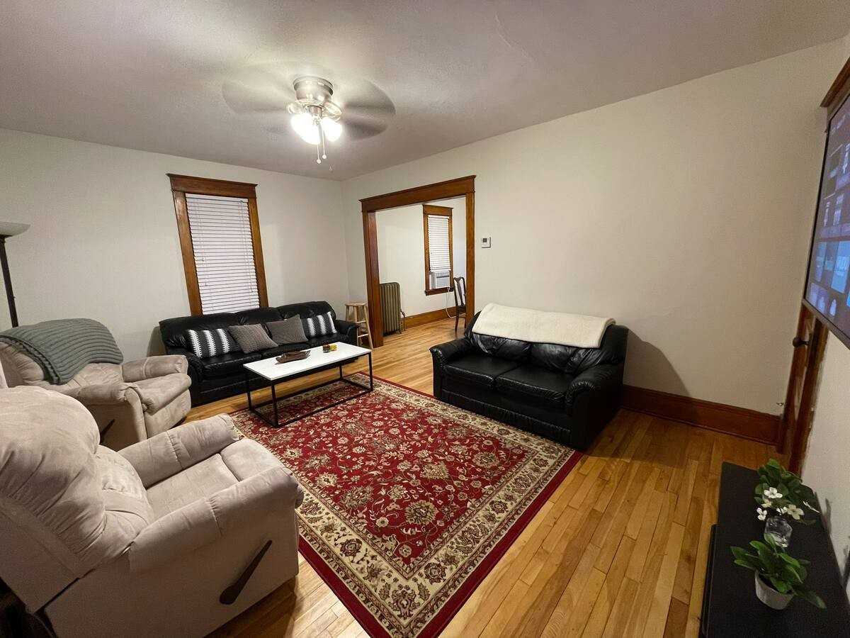 1610 Selby Ave #1 - Photo 3 of 11