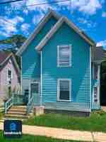 featured image of 840 Broadway Ave Nw #4