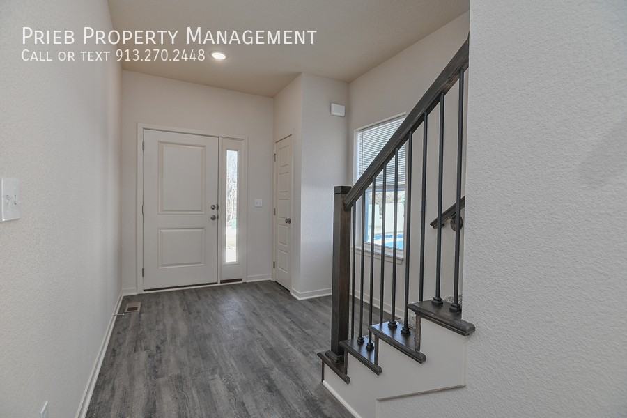 3253 N 103rd Pl #31 - Photo 4 of 34