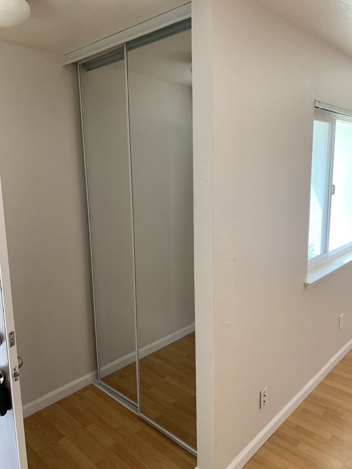 240 Hollis Ave #22 - Photo 5 of 34