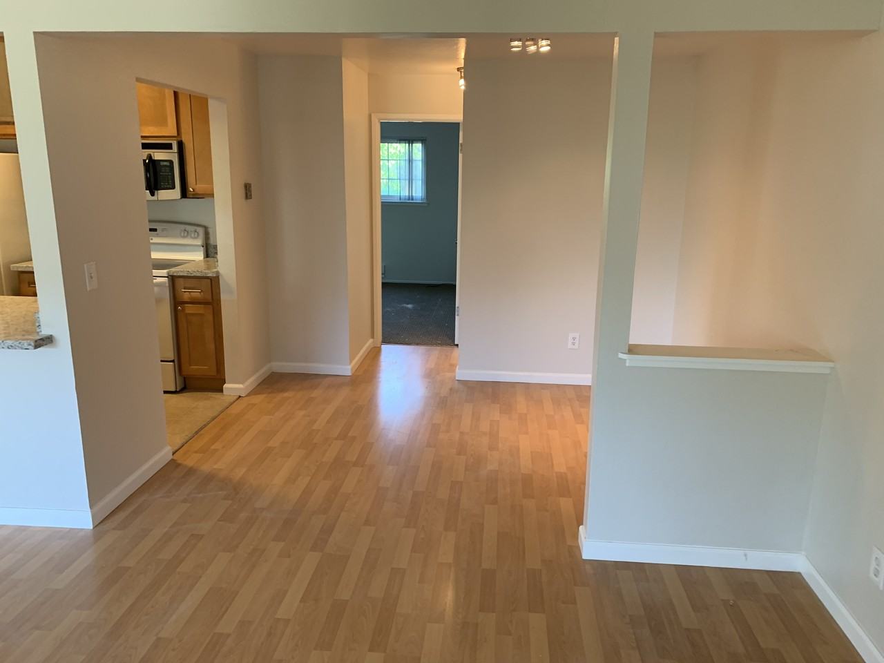 240 Hollis Ave #22 - Photo 7 of 34