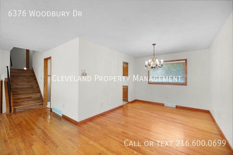 6376 Woodbury Dr - Photo 5 of 24