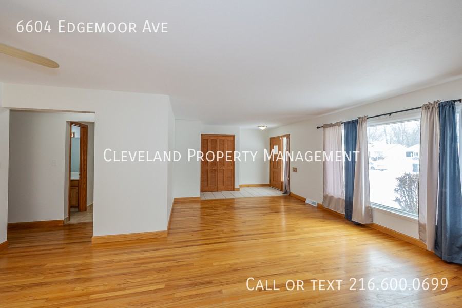 6604 Edgemoor Ave - Photo 5 of 37