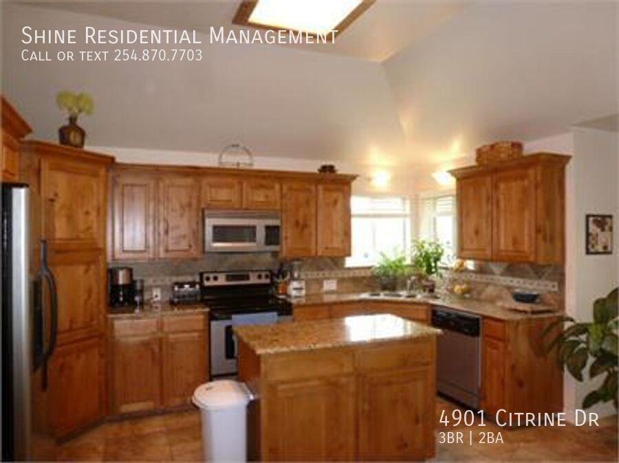 4901 Citrine Dr - Photo 4 of 8