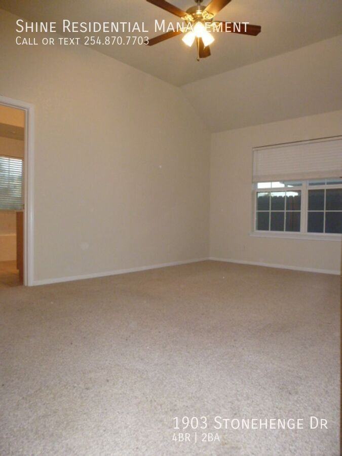 1903 Stonehenge Dr - Photo 5 of 13