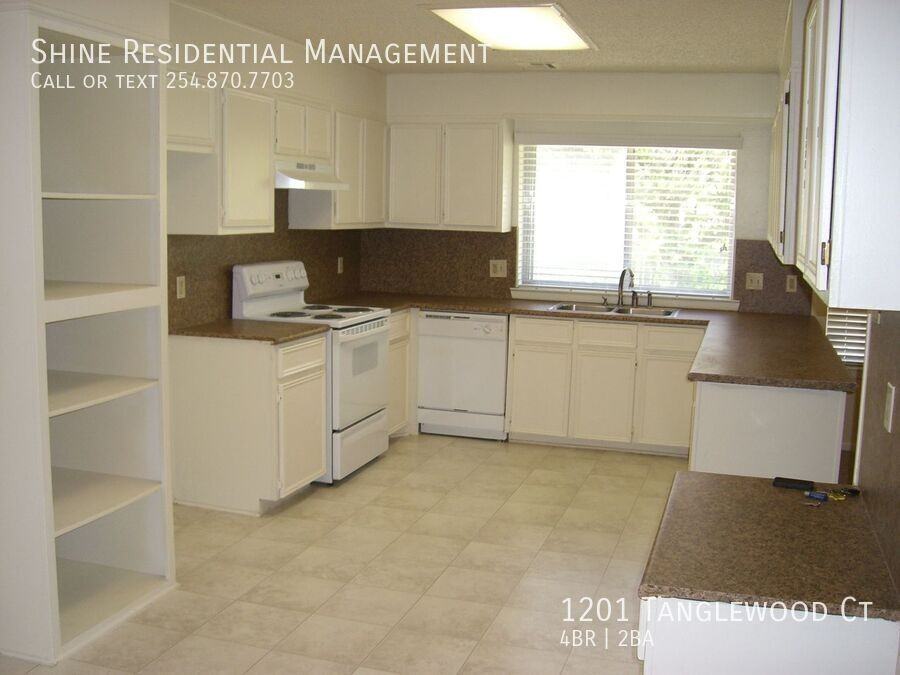 1201 Tanglewood Ct - Photo 5 of 19