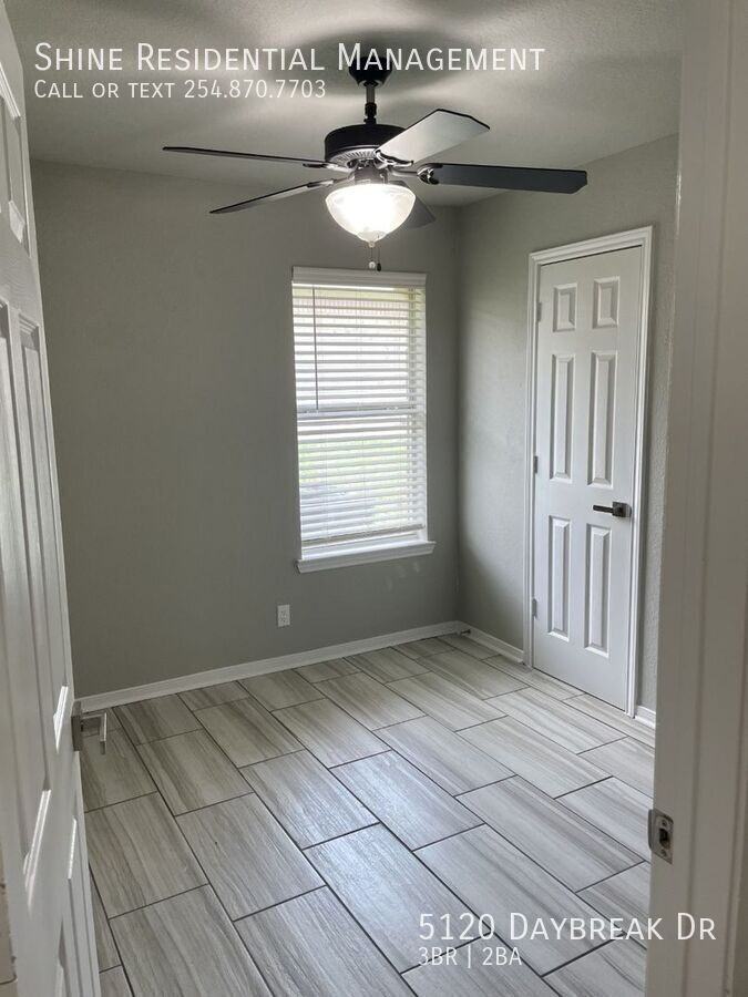 5120 Daybreak Dr - Photo 3 of 16