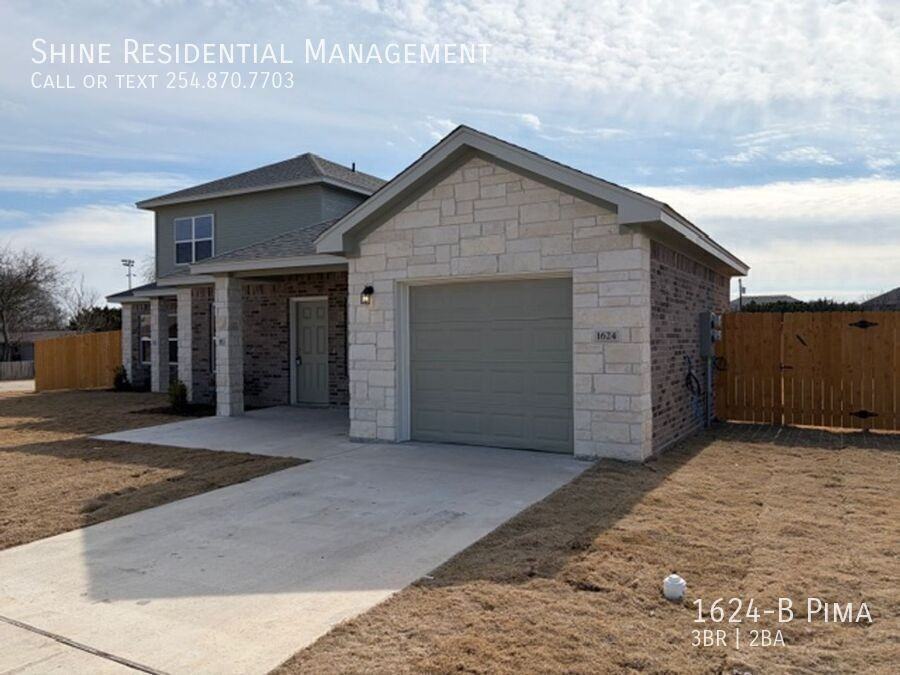 1624 Pima Trl #B - Photo 2 of 32