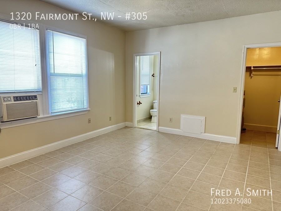 1320 Fairmont St Nw #305 - Photo 2 of 5