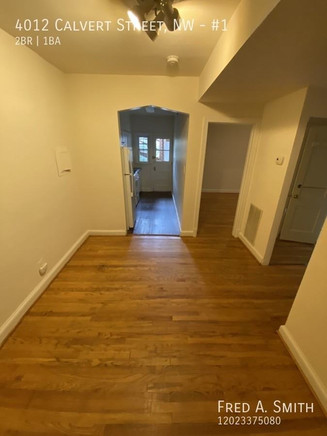 4012 Calvert St Nw #1 - Photo 3 of 11