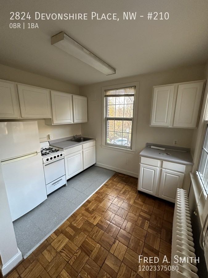 2824 Devonshire Pl Nw #210 - Photo 4 of 7