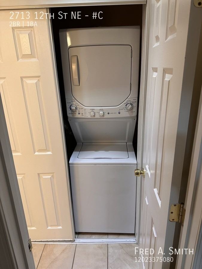 2713 12th St Ne #C - Photo 4 of 11