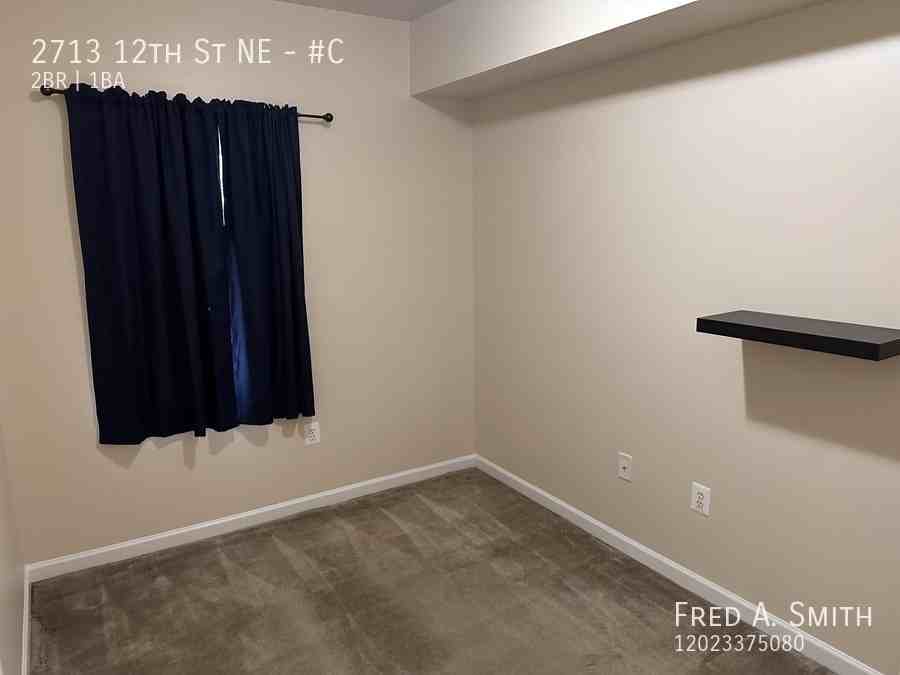 2713 12th St Ne #C - Photo 5 of 11