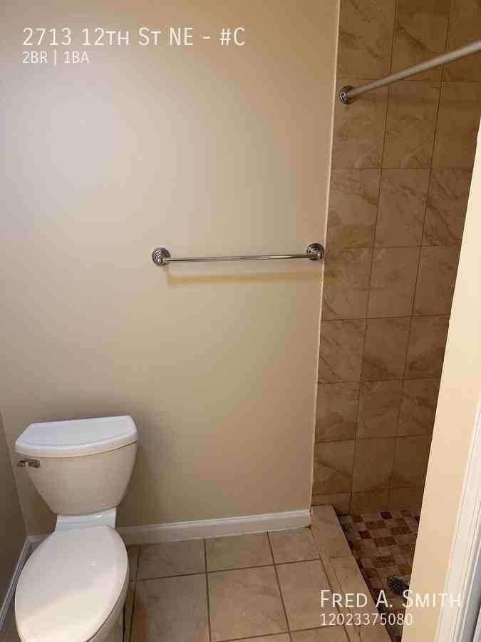 2713 12th St Ne #C - Photo 6 of 11