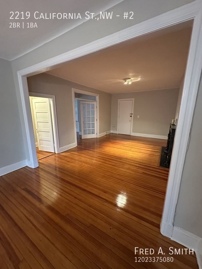 2219 California St Nw #2 - Photo 4 of 10