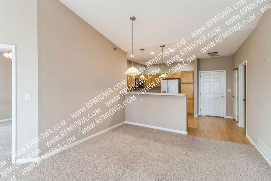 1307 Se University Ave #203 - Photo 4 of 16