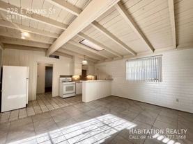 728 E Adams St - Photo 1 of 1