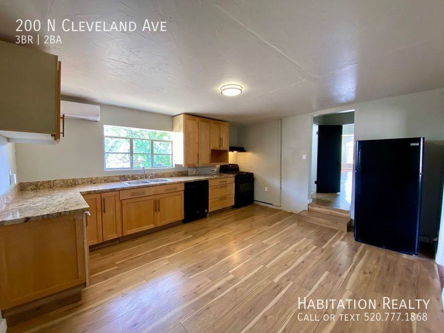 200 N Cleveland Ave - Photo 2 of 30