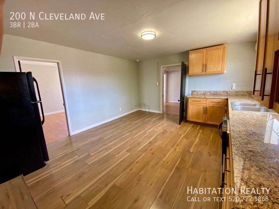 200 N Cleveland Ave - Photo 5 of 30