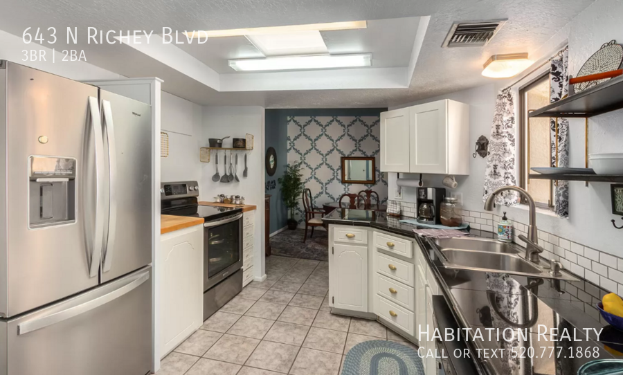 643 N Richey Blvd - Photo 2 of 47