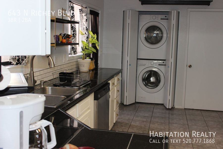 643 N Richey Blvd - Photo 4 of 47