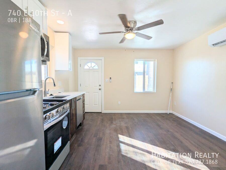 740 E 10th St #A - Photo 4 of 11