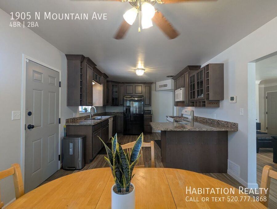 1905 N Mountain Ave - Photo 3 of 20