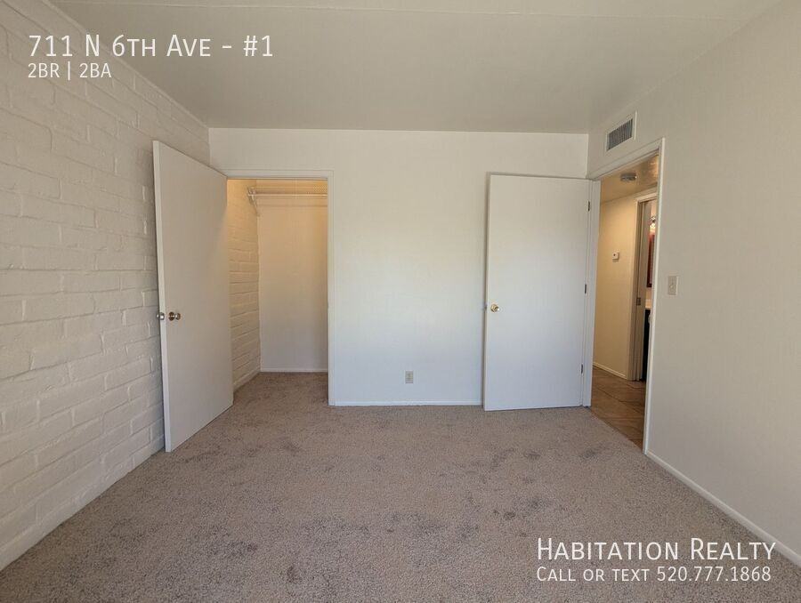 711 N 6th Ave #1 - Photo 4 of 12