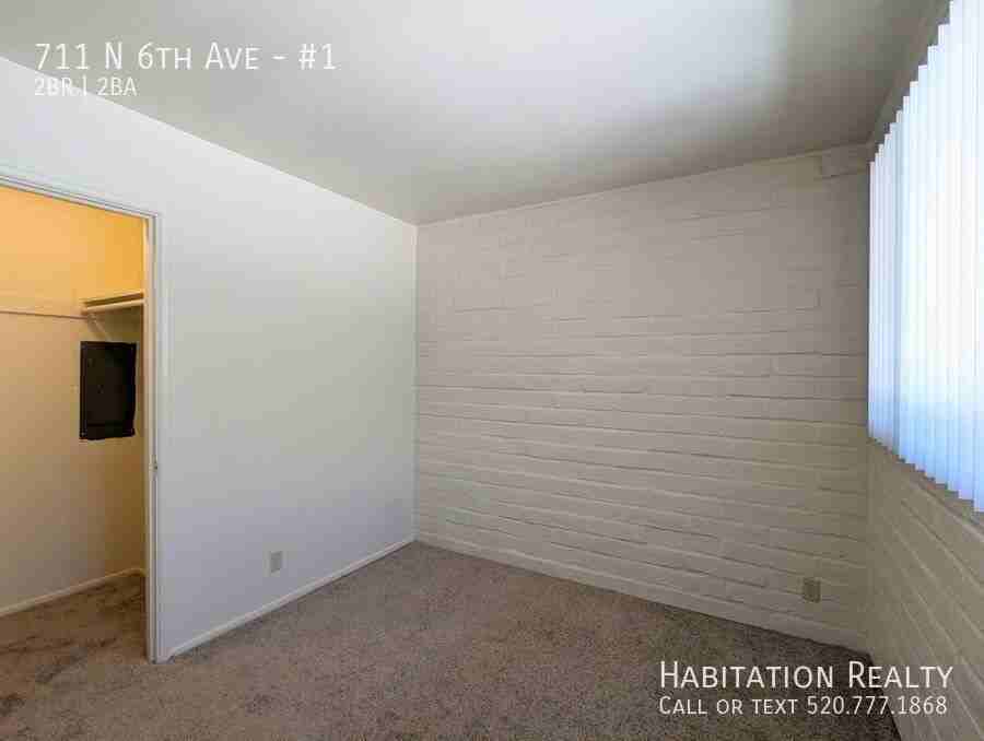711 N 6th Ave #1 - Photo 6 of 12