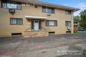 featured image of 1121 Waukegan Rd #7