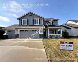 6059 N Silver Spruce Ave - Photo 1 of 1