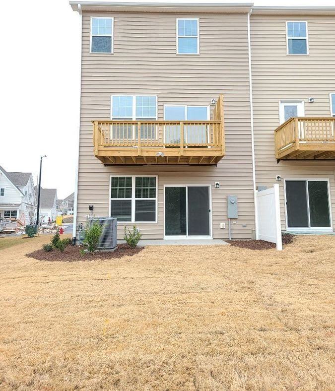 1035 Falling Rock Pl #A - Photo 4 of 22