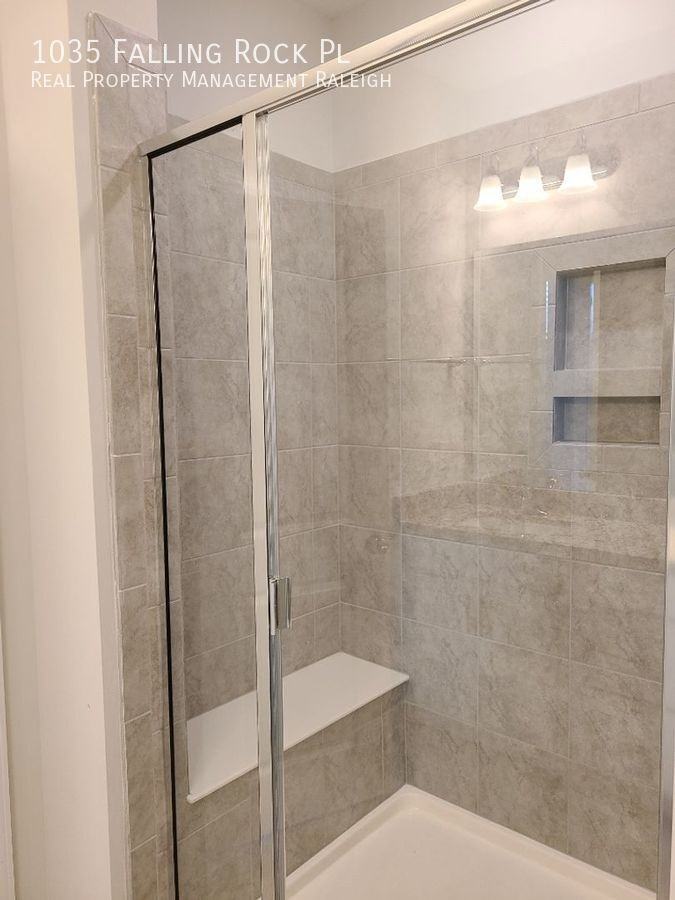 1035 Falling Rock Pl #A - Photo 6 of 22