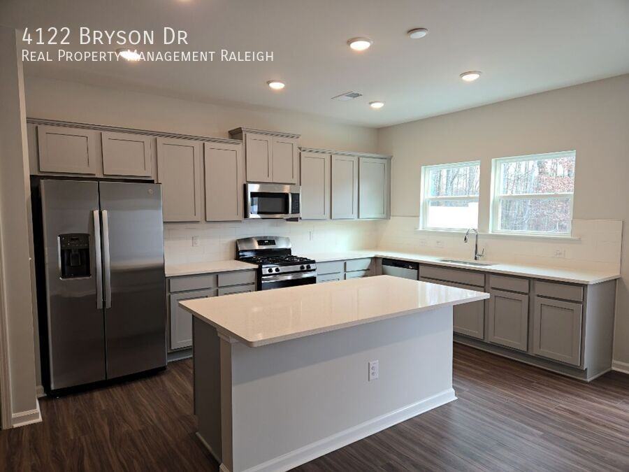 4122 Bryson Dr - Photo 2 of 14