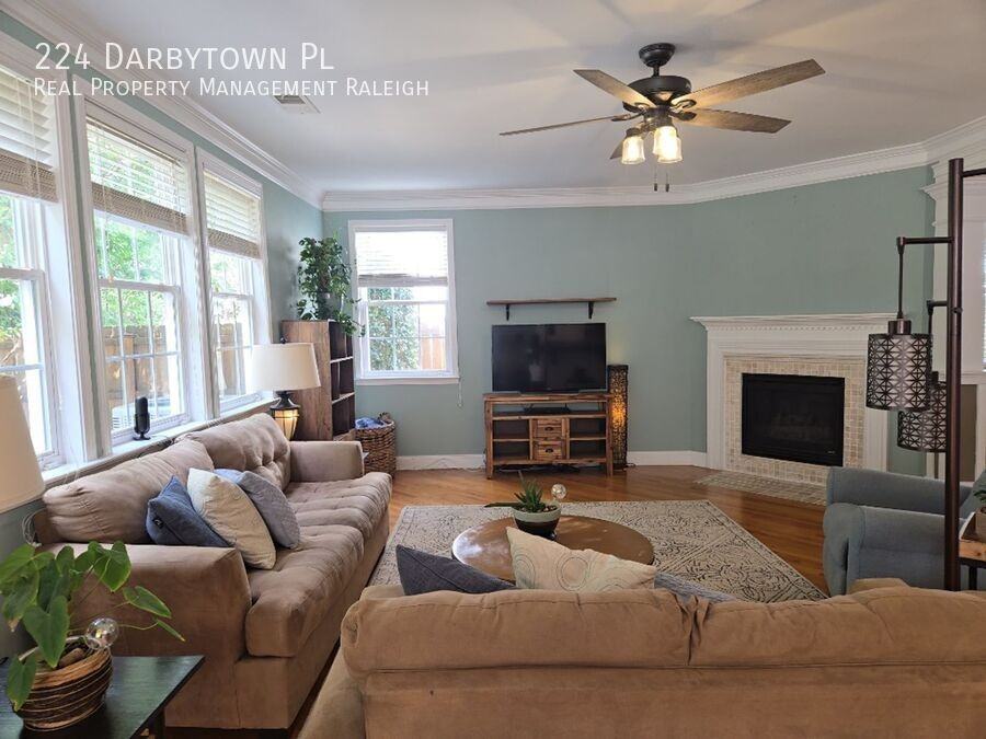 224 Darbytown Pl - Photo 2 of 26