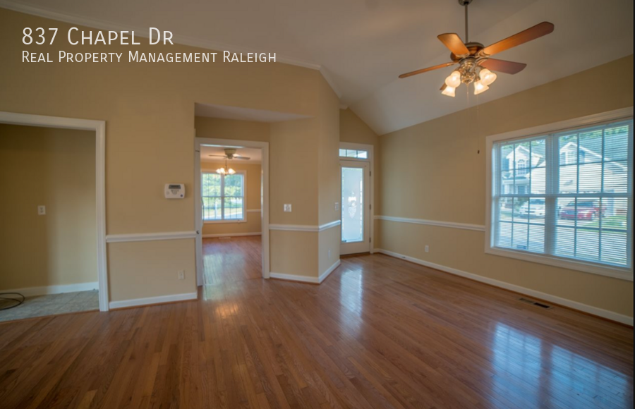 837 Chapel Dr - Photo 3 of 10