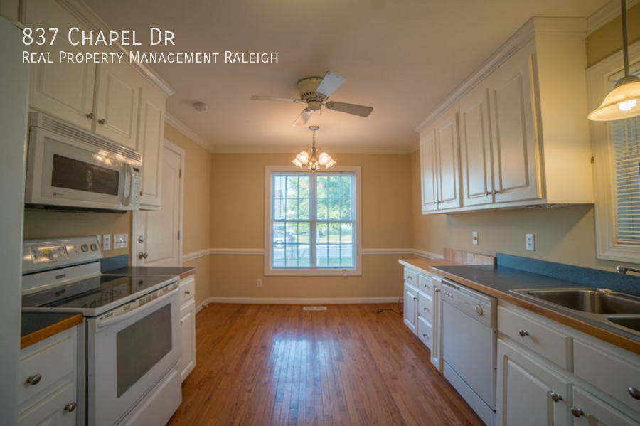 837 Chapel Dr - Photo 5 of 10