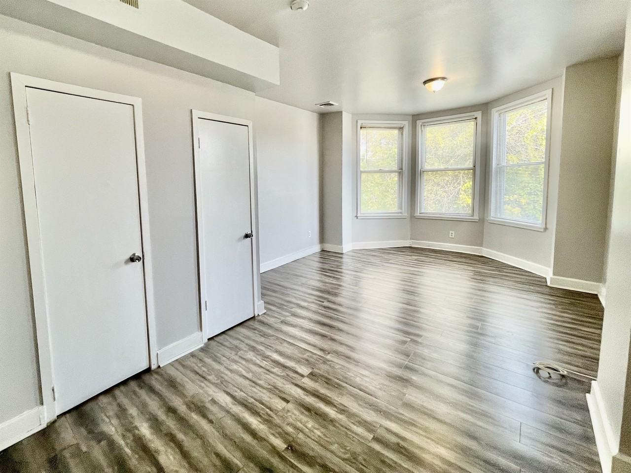 1309 W Allegheny Ave #2R - Photo 2 of 17