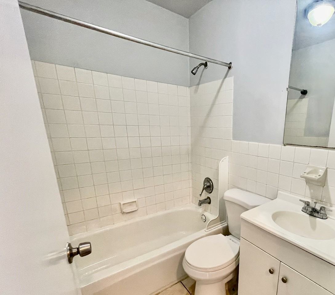 1309 W Allegheny Ave #2R - Photo 5 of 17