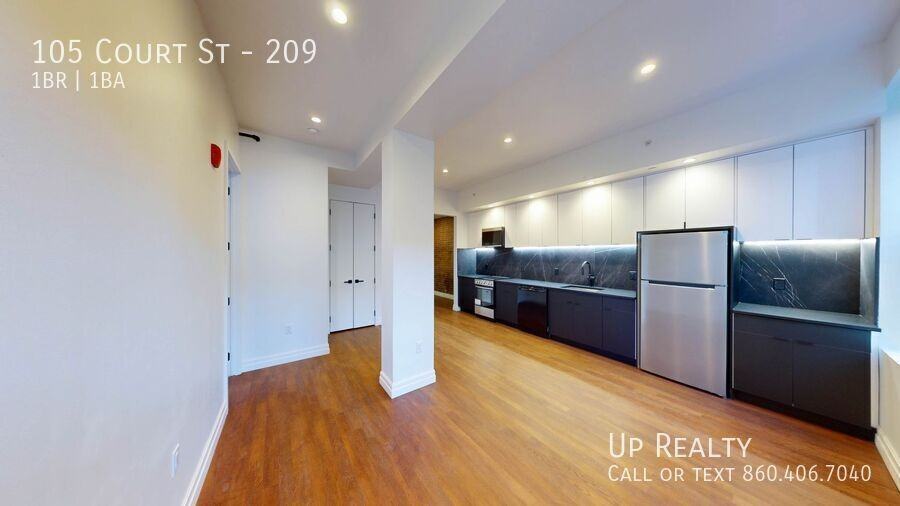 105 Court St - Photo 3 of 11