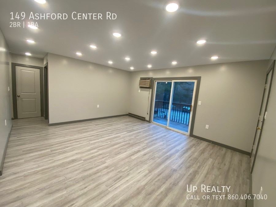 149 Ashford Center Rd - Photo 7 of 25