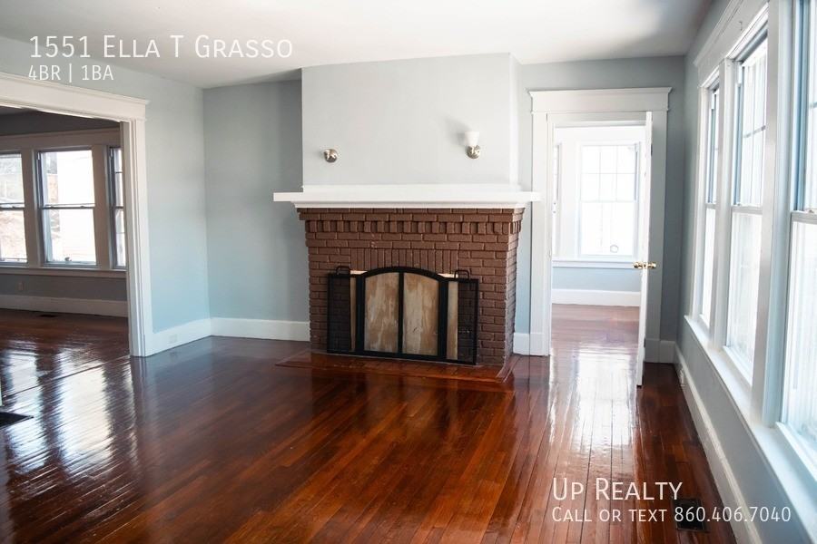 1551 Ella T Grasso Blvd - Photo 5 of 11