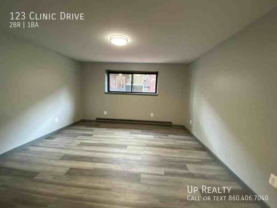 123 Clinic Dr - Photo 6 of 10