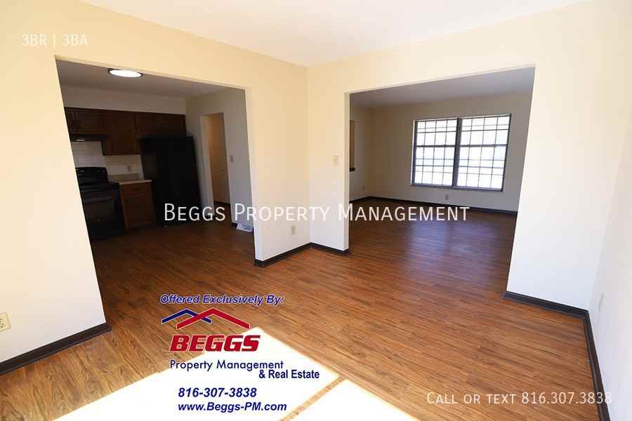 1229 Broadmore Ln - Photo 3 of 14