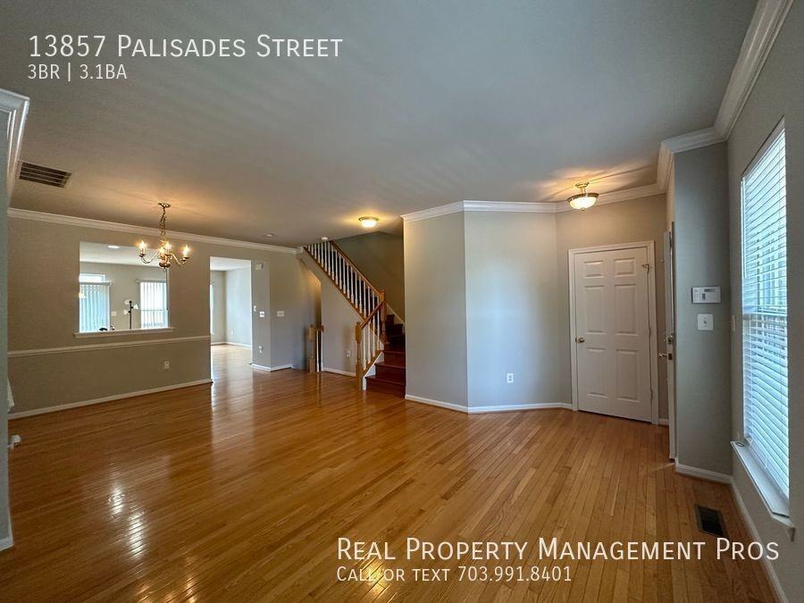 13857 Palisades St - Photo 3 of 29