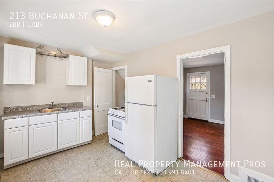 213 Buchanan St - Photo 6 of 29