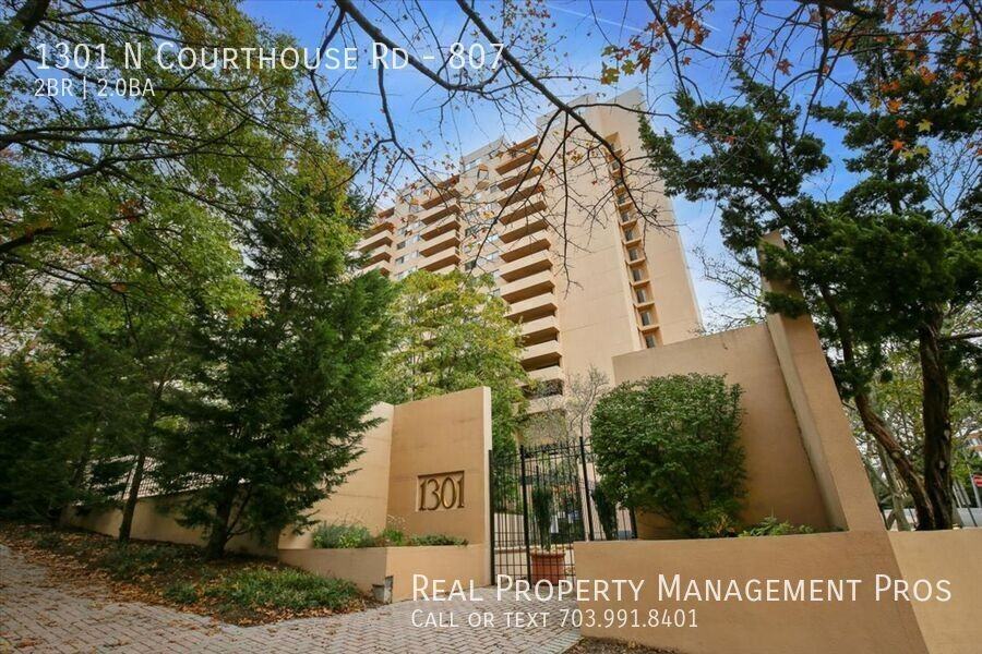 1301 N Courthouse Rd #807