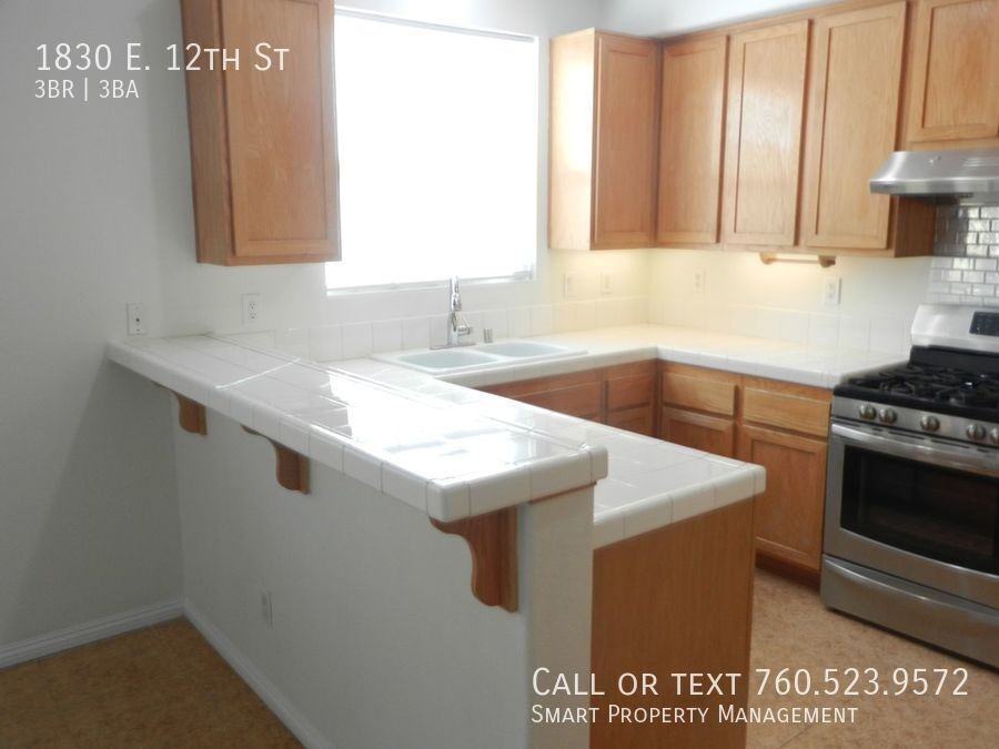 1830 E 12th St - Photo 7 of 35