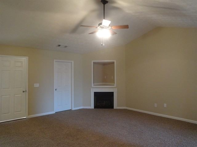 707 Porter Ln - Photo 2 of 15